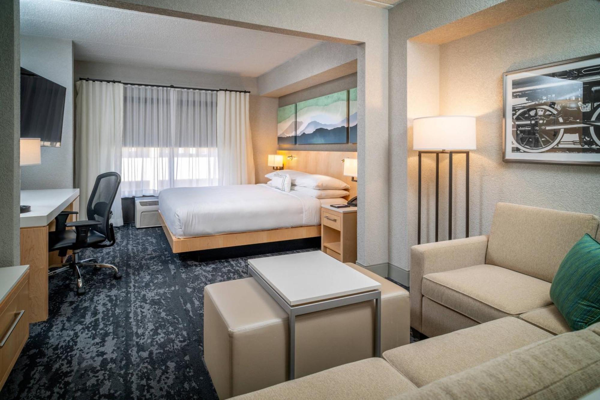 Delta Hotels By Marriott Huntington Downtown Exterior foto