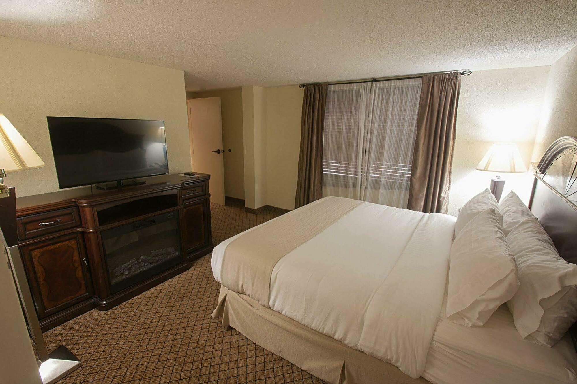 Delta Hotels By Marriott Huntington Downtown Exterior foto